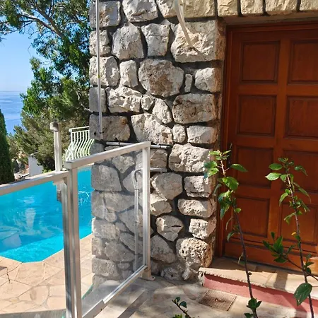 With Private Pool Διαμέρισμα *